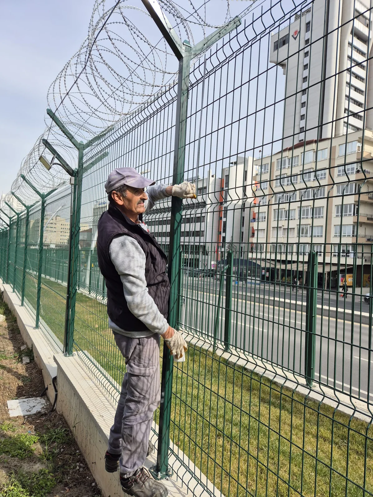 Çit Sistemleri — Çit, tel ve çevre sistemleri . Projeye göre doğru çözüm . Çit Sistemleri